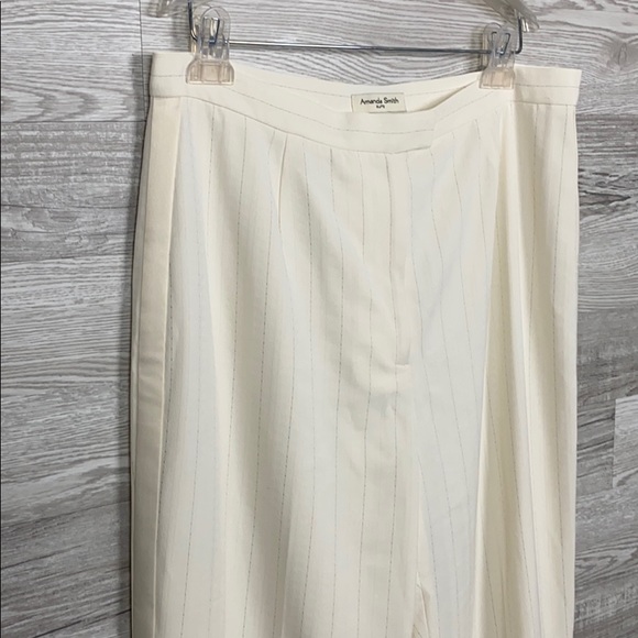 Amanda Smith White 2pC Pant Suit - Picture 10 of 14